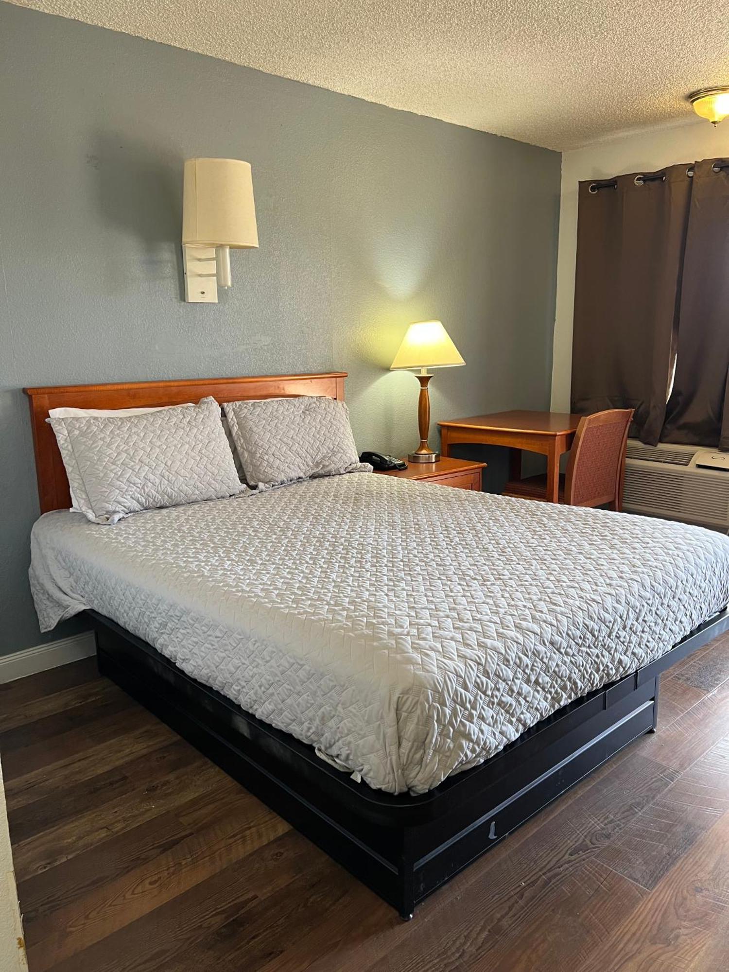 Budget Inn Фаллон Экстерьер фото