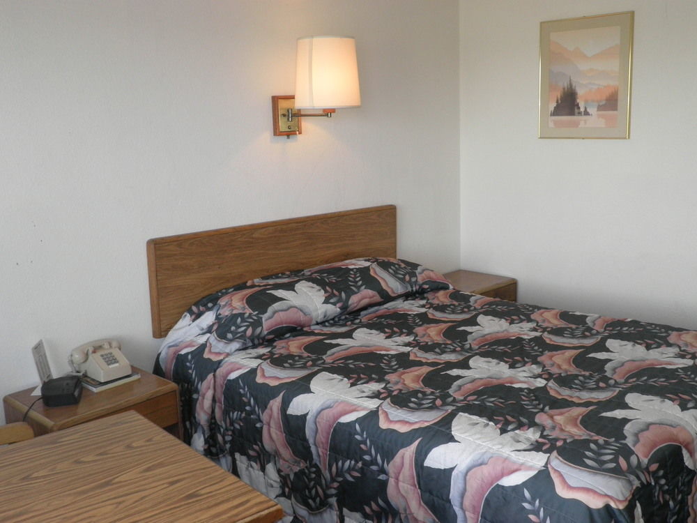 Budget Inn Фаллон Экстерьер фото