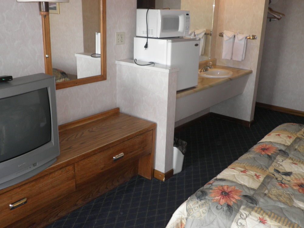 Budget Inn Фаллон Экстерьер фото